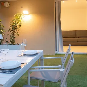 https://a-mare-home-catania.taorminaitalyhotels.com