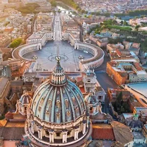 https://casa-torlonia.it-romehotels.com