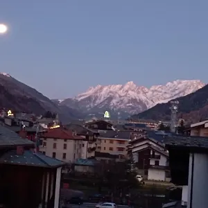 https://adamello.it-lombardy.com